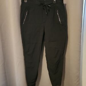Athleta Trekkie North Jogger Pants with Zipper Pockets- Black- Size 12